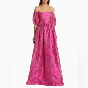 Monique luiller stunning gown